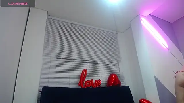  lucysmith online show from 03-11-25, 12:54