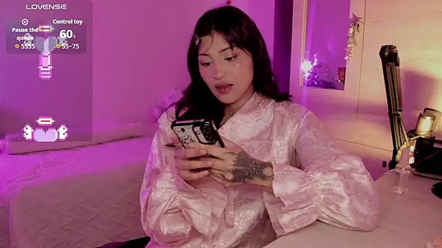 Ju Kyung online show from 12-16-25, 01:54