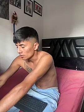 Snapshot of The__Rodriguez chatting on 11-27-25, 08:55 The Rodriguez online show from 11-27-25, 08:55