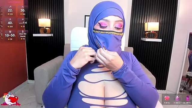 cloe sirena online show from 10-09-25, 02:04