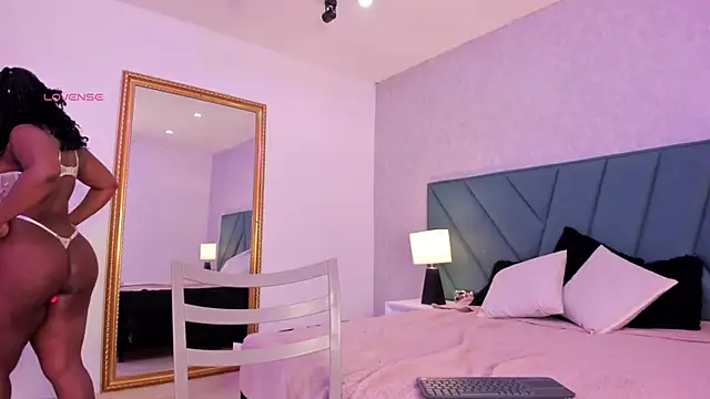 Snapshot of An-Valkiria chatting on 02-20-25, 07:23 An-Valkiria online show from 02-20-25, 07:23