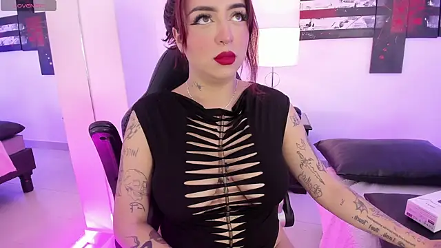 AnnikaMerliahh  online show from 02-05-25, 12:06