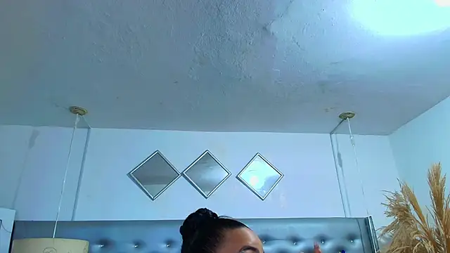 EileenBenzon online show from 02-20-26, 04:20