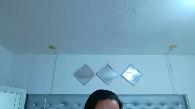 EileenBenzon online show from 04-20-26, 01:25