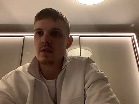 neilho1 online show from 01-17-25, 06:54