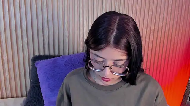 lana dol online show from 10-17-25, 12:41