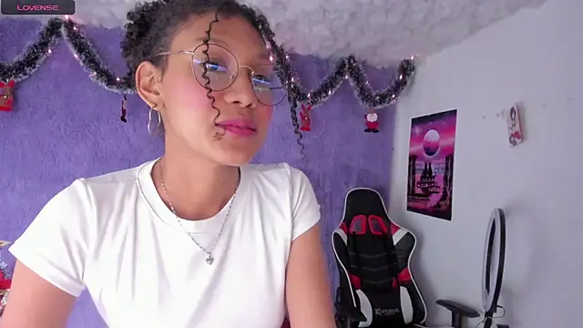 allis0n ik online show from 12-20-24, 03:03