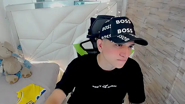 Snapshot of Brayan_lopezz chatting on 03-18-25, 12:58 Brayan lopezz online show from 03-18-25, 12:58