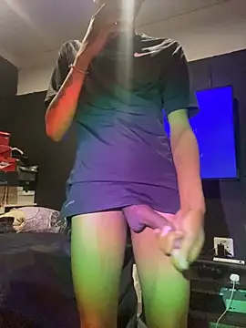 Snapshot of BlueIceCube chatting on 10-02-25, 03:46 BlueIceCube online show from 10-02-25, 03:46