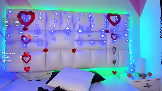 Snapshot of Salome_rouse1 chatting on 12-24-24, 01:49 Salome rouse1 online show from 12-24-24, 01:49