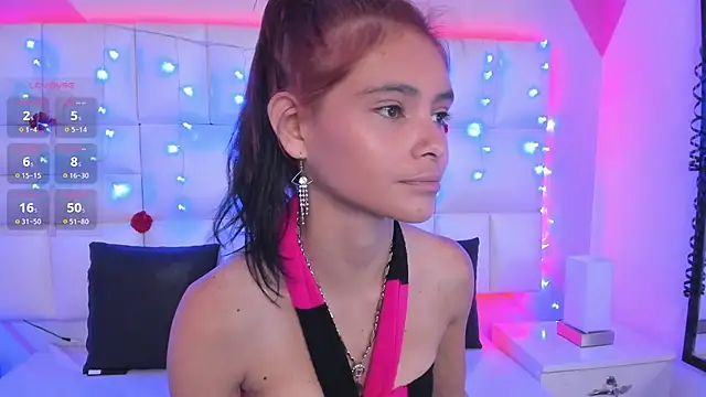 Snapshot of Salome_rouse1 chatting on 12-26-24, 08:32 Salome rouse1 online show from 12-26-24, 08:32