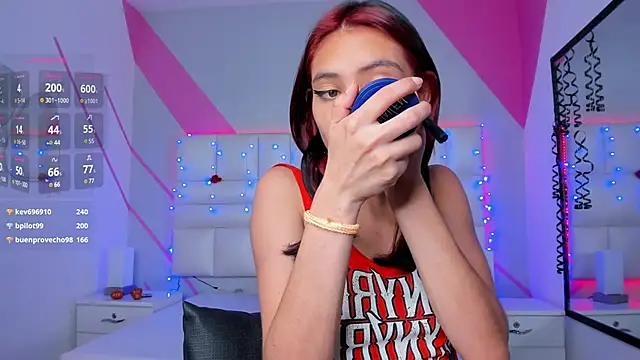 Snapshot of Salome_rouse1 chatting on 01-11-25, 08:21 Salome rouse1 online show from 01-11-25, 08:21