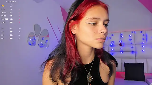 Snapshot of Salome_rouse1 chatting on 01-24-25, 07:49 Salome rouse1 online show from 01-24-25, 07:49