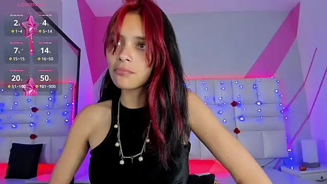 Snapshot of Salome_rouse1 chatting on 02-08-25, 08:42 Salome rouse1 online show from 02-08-25, 08:42