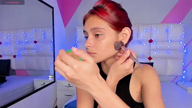 Snapshot of Salome_rouse1 chatting on 03-05-25, 08:10 Salome rouse1 online show from 03-05-25, 08:10