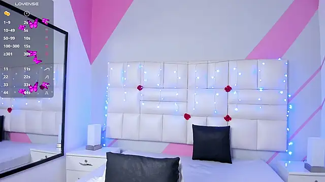 Snapshot of Salome_rouse1 chatting on 03-09-25, 02:10 Salome rouse1 online show from 03-09-25, 02:10