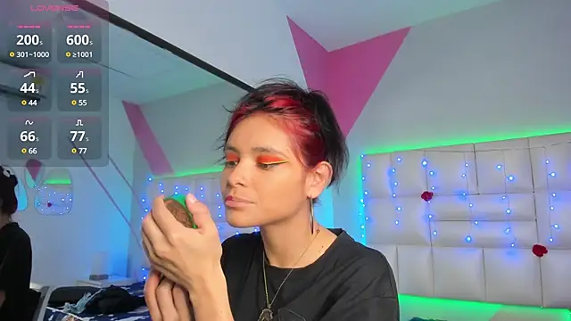 Snapshot of Salome_rouse1 chatting on 03-14-25, 09:00 Salome rouse1 online show from 03-14-25, 09:00