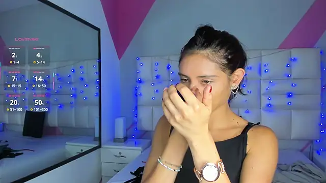 Snapshot of Salome_rouse1 chatting on 09-09-25, 09:36 Salome rouse1 online show from 09-09-25, 09:36