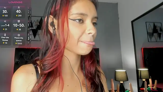 Snapshot of Salome_rouse1 chatting on 09-20-25, 04:24 Salome rouse1 online show from 09-20-25, 04:24