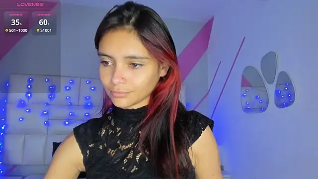 Snapshot of Salome_rouse1 chatting on 10-08-25, 11:35 Salome rouse1 online show from 10-08-25, 11:35