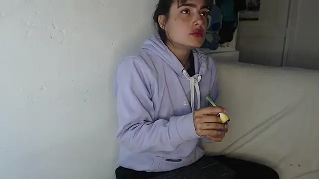 Snapshot of skinny_sweet2411 chatting on 10-02-25, 10:55 skinny sweet2411 online show from 10-02-25, 10:55