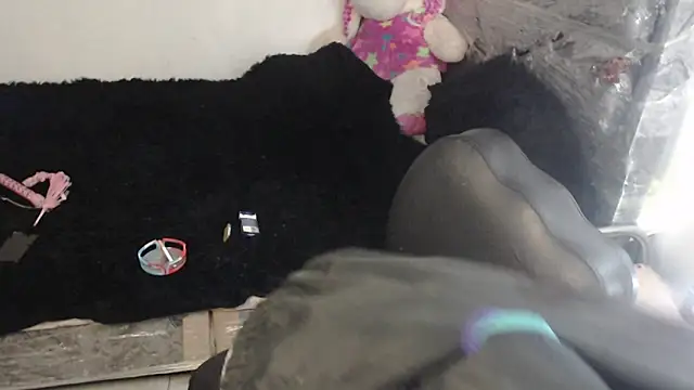 skinny sweet2411 online show from 12-04-25, 03:05