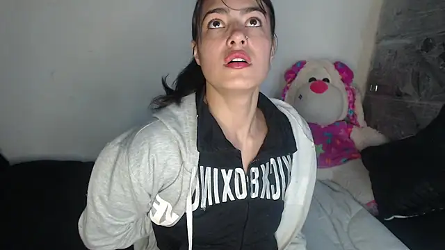 skinny sweet2411 online show from 12-21-25, 05:14