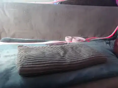 Snapshot of GoddessMonicaNylon chatting on 03-20-25, 04:29 GoddessMonicaNylon online show from 03-20-25, 04:29