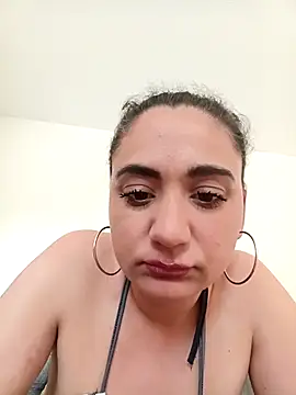 Nell-X online show from 04-25-26, 01:41