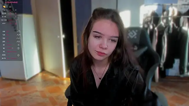 Snapshot of SweetyDeviliya chatting on 12-05-25, 07:50 SweetyDeviliya online show from 12-05-25, 07:50