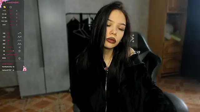 Snapshot of SweetyDeviliya chatting on 03-12-26, 06:41 SweetyDeviliya online show from 03-12-26, 06:41