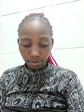 Snapshot of Beee25 chatting on 12-02-25, 08:26 Beee25 online show from 12-02-25, 08:26