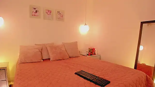 ibella7 online show from 04-24-26, 07:38