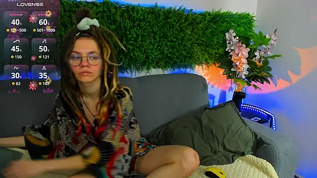 Snapshot of Rin_Skylar chatting on 11-21-25, 07:29 Rin Skylar online show from 11-21-25, 07:29