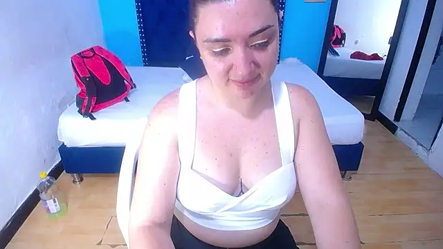 kinky redhead18 online show from 11-10-25, 01:43