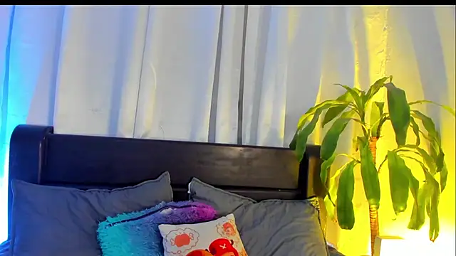 lanaa paul1 online show from 01-25-25, 02:03