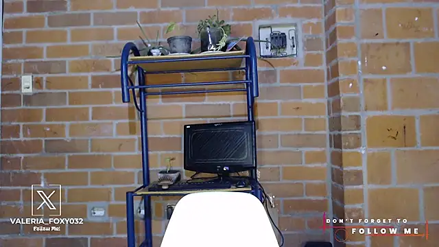 Snapshot of liissa_0 chatting on 10-16-25, 05:52 liissa 0 online show from 10-16-25, 05:52