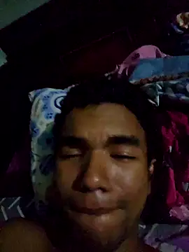 Reynold2608 online show from 04-24-26, 02:25