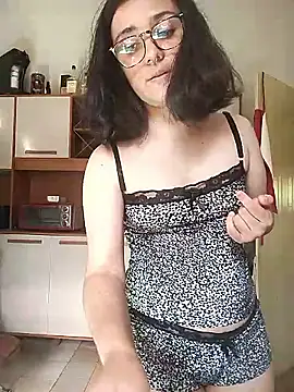 Snapshot of sobresalinaa chatting on 05-13-26, 04:37 sobresalinaa online show from 05-13-26, 04:37