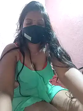 Snapshot of queensenorita chatting on 03-12-25, 07:06 queensenorita online show from 03-12-25, 07:06