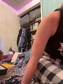Nina-Chick777 online show from 05-14-26, 08:10