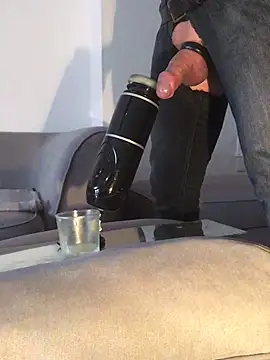 Snapshot of Inseminator69 chatting on 12-10-24, 11:11 Inseminator69 online show from 12-10-24, 11:11