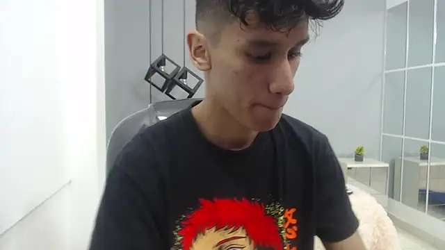 Snapshot of alan_ws chatting on 12-18-24, 12:29 alan ws online show from 12-18-24, 12:29