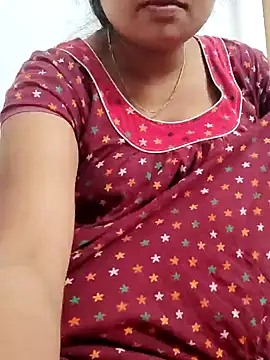 Snapshot of Priya_2222 chatting on 12-10-24, 11:32 Priya 2222 online show from 12-10-24, 11:32