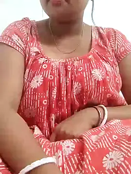 Snapshot of Priya_2222 chatting on 12-11-24, 05:04 Priya 2222 online show from 12-11-24, 05:04