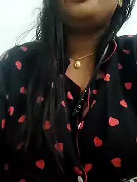 Snapshot of Priya_2222 chatting on 01-11-25, 08:32 Priya 2222 online show from 01-11-25, 08:32