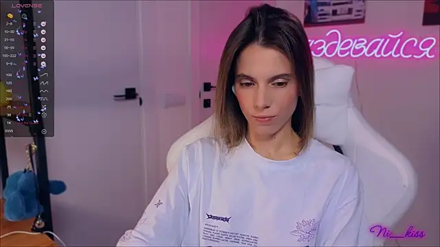  ni kiss online show from 09-18-25, 08:44