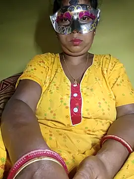 Snapshot of tinabhabhi chatting on 06-12-26, 11:31 tinabhabhi online show from 06-12-26, 11:31