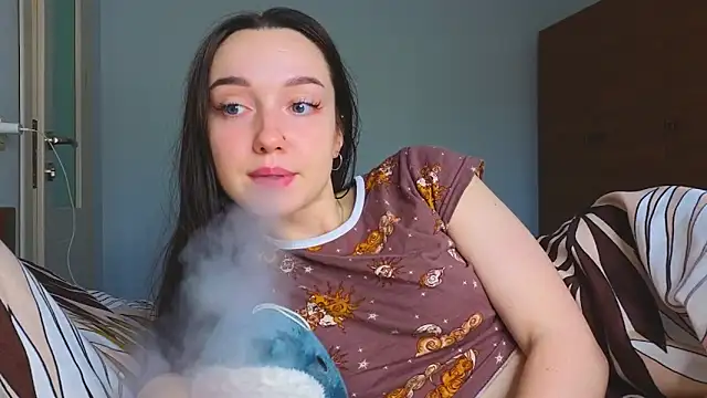 Snapshot of Wild_Sophie_ chatting on 01-03-25, 08:10 Wild Sophie online show from 01-03-25, 08:10