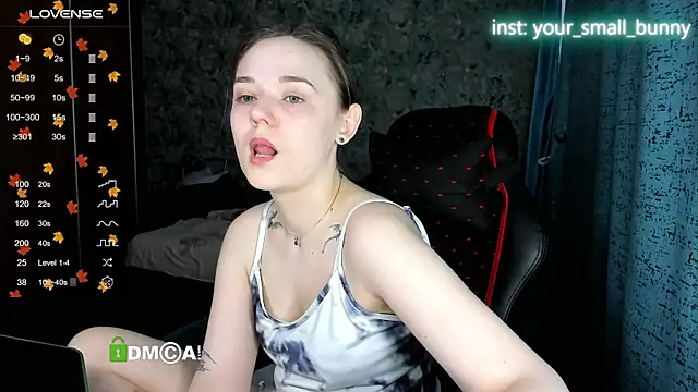 Your small bunny online show from 11-26-25, 04:02